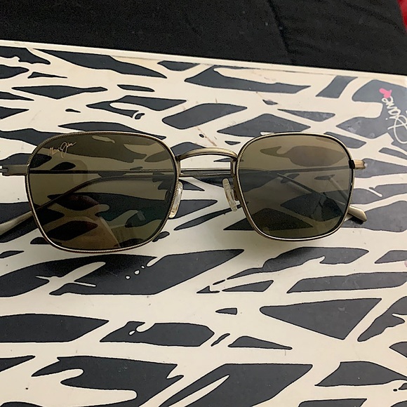 Maui Jim Accessories Maui Jim Gold Sunglasses Poshmark